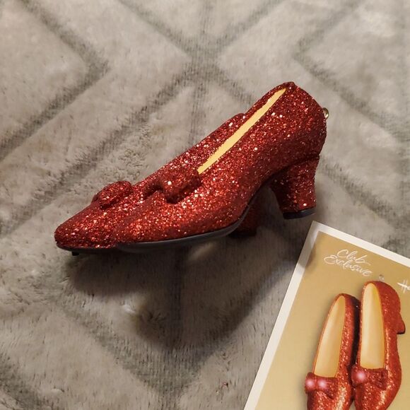 Ruby Red Slippers Dorothy Wizard of Oz Vintage Hallmark Club Exclusive MIB 2005 - Picture 7 of 10